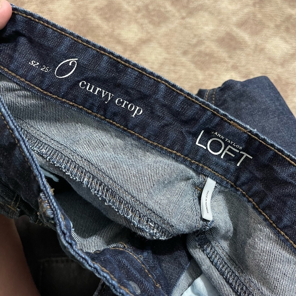 Ann Taylor Loft Curvy Crop Ankle Jeans - Picture 5 of 6